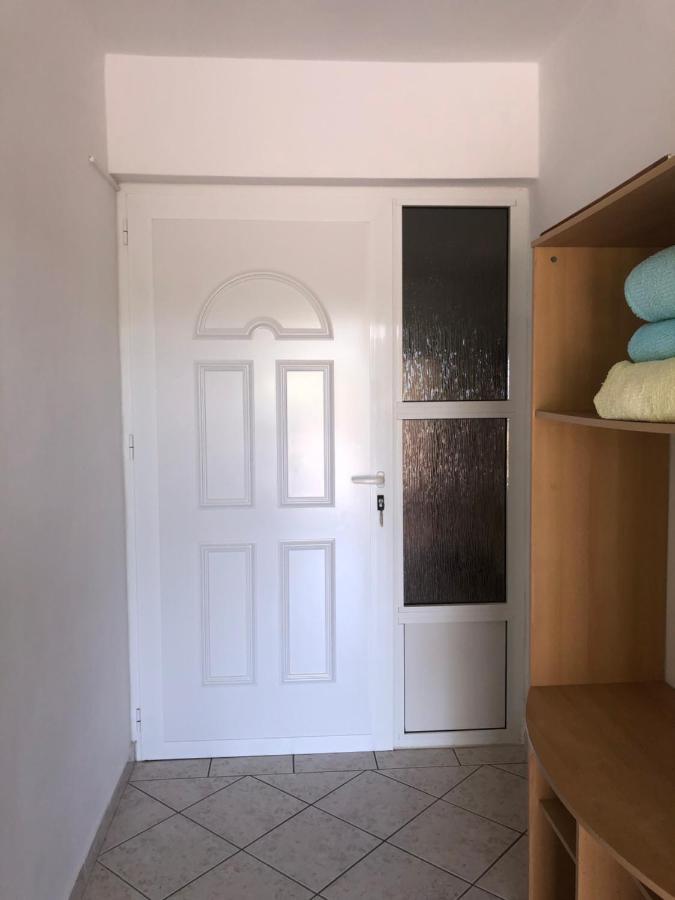 Apartments Damir 2838 Лопар Номер фото