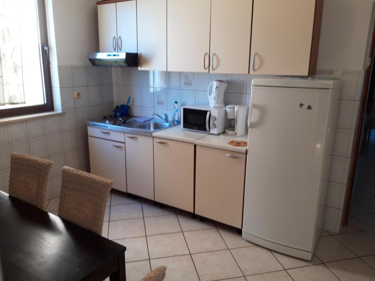 Apartments Damir 2838 Лопар Екстер'єр фото